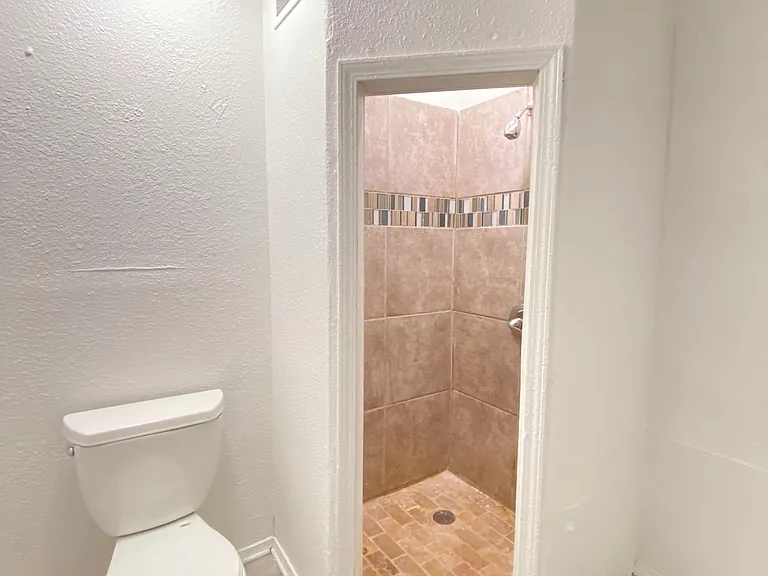 3309 SW 19th St — Photo 30