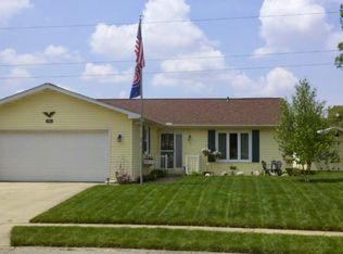 889 W Harold Cir, Decatur, IL 62526