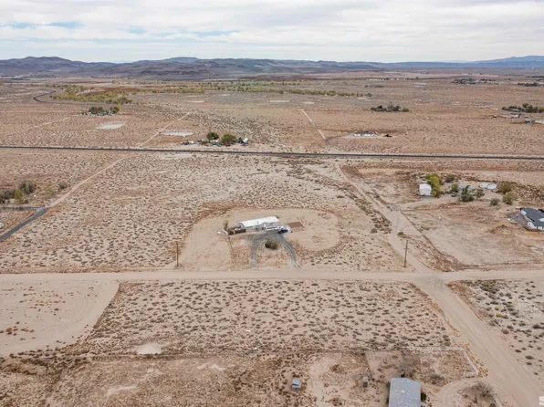 1655 E Banner St, Silver Springs, NV 89429
