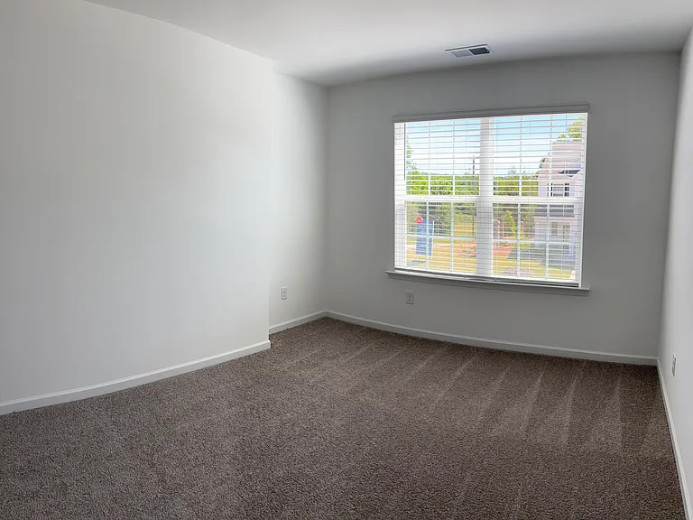 1801 Pheasant Trace Cir — Photo 10
