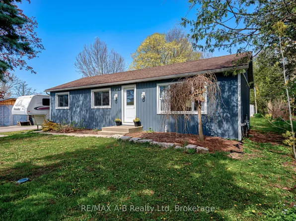 149 Isabella St, Huron East, ON N0K 1G0