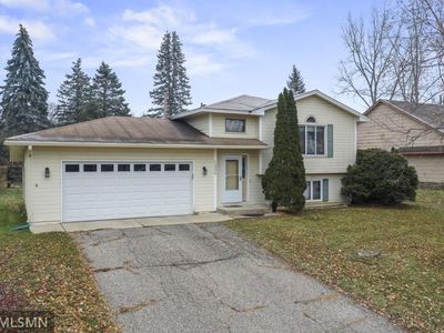 1535 Bender Rd N, Chaska, MN, 55318