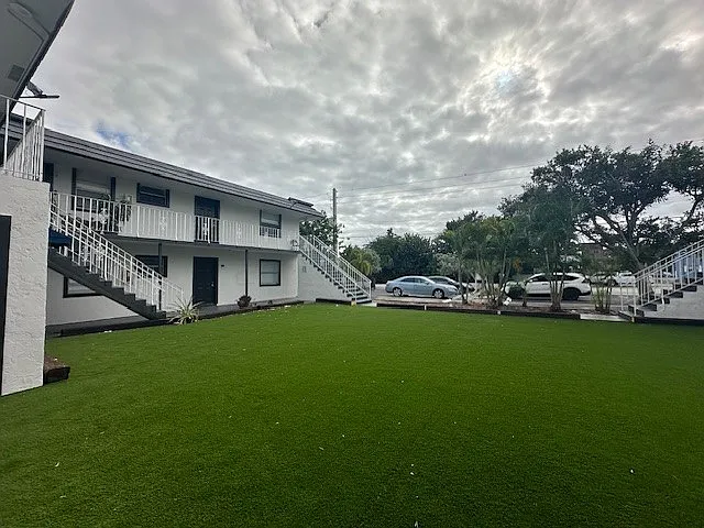 1413 N Dixie Hwy #2 — Photo 6