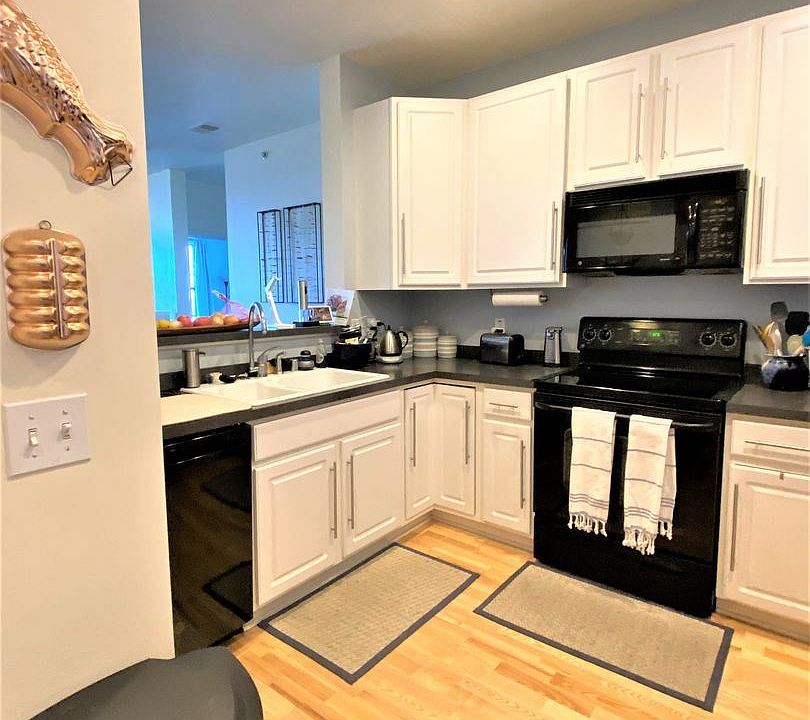 1st image of 3862 S Lake Dr #112