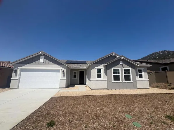 3132 Shue Pl, Escondido, CA 92027