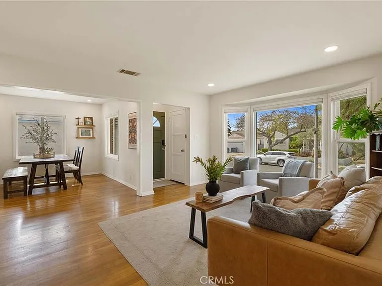 2902 Loomis St — Photo 11