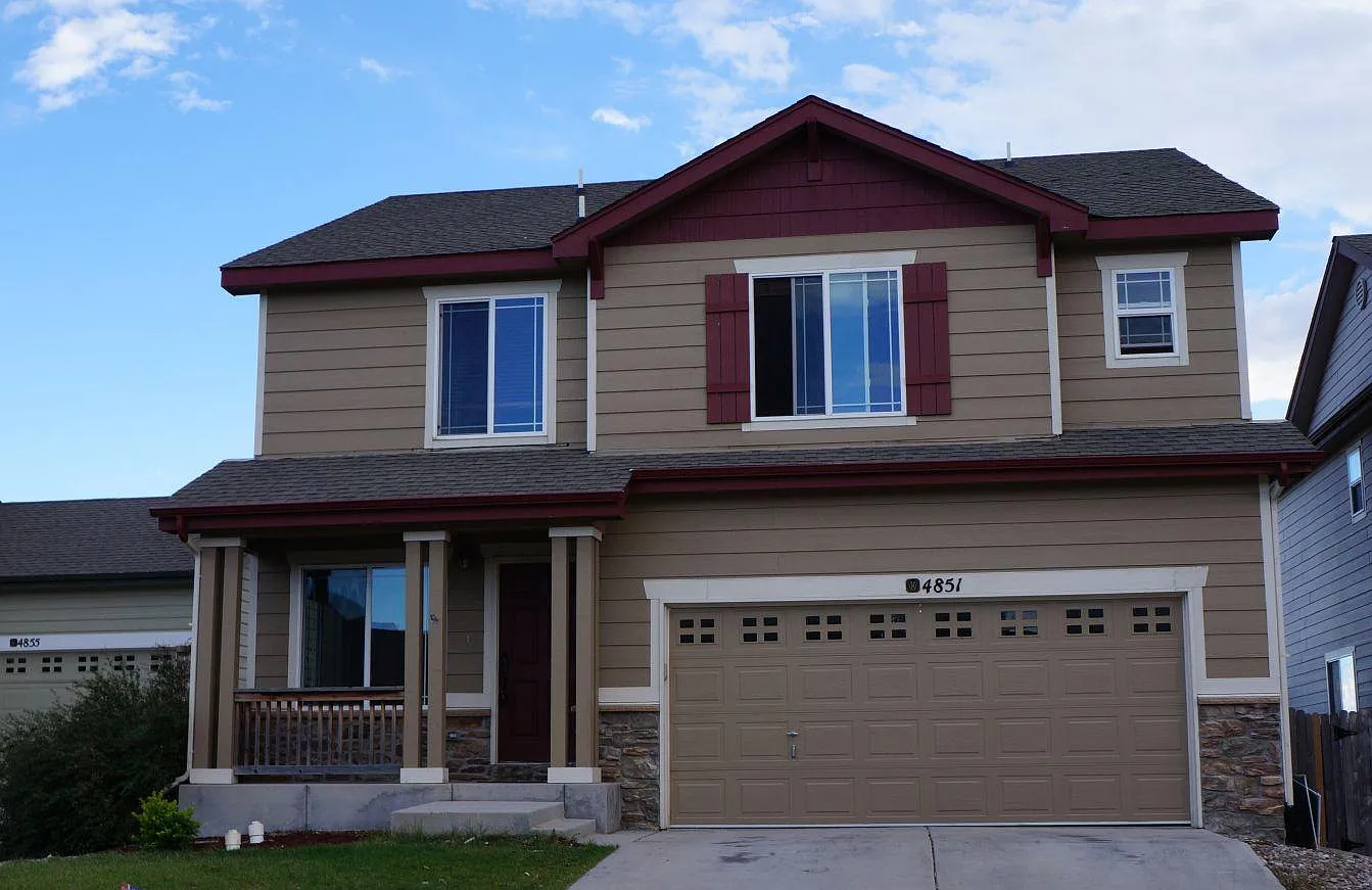 4 bed, 3.5 bath, 2866 sqft, $2,395 — Photo 1