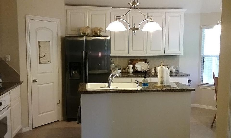 1st image of 10567 Parkside Dr