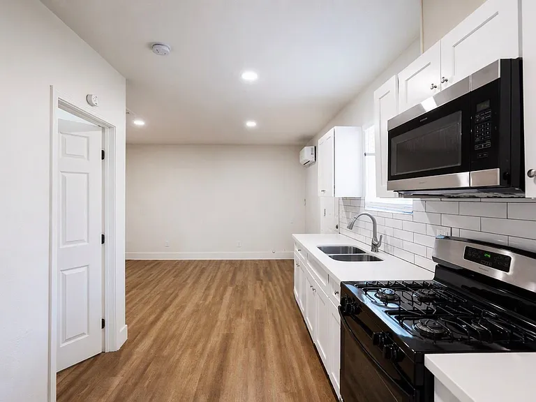 10637 Sagittarius Dr — Photo 10