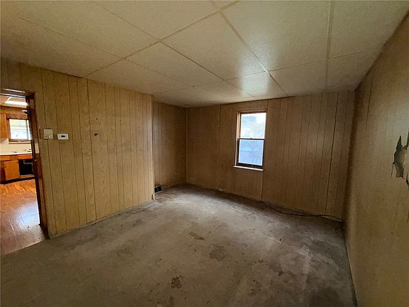 2nd image of 408 Simms St