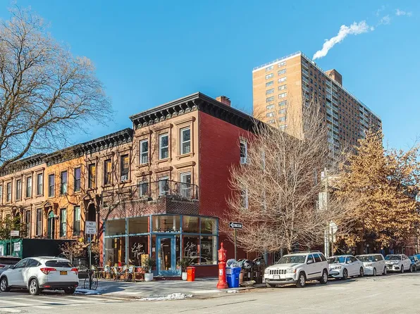 39 Clifton Pl, Brooklyn, NY 11238