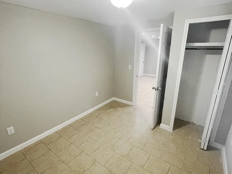 125 Glenwood Ct #202 — Photo 6