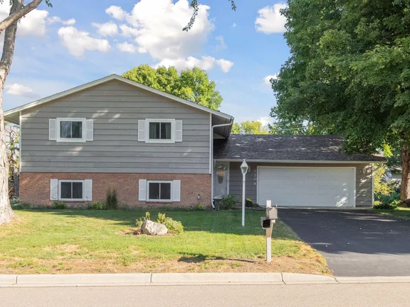 1204 W 156th St, Burnsville, MN 55306