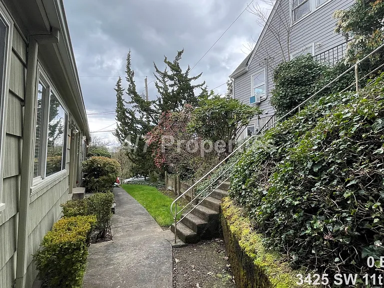 3425 SW 11th Ave #4 — Photo 10