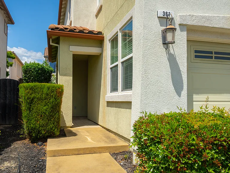 361 Gabiano Ct — Photo 4