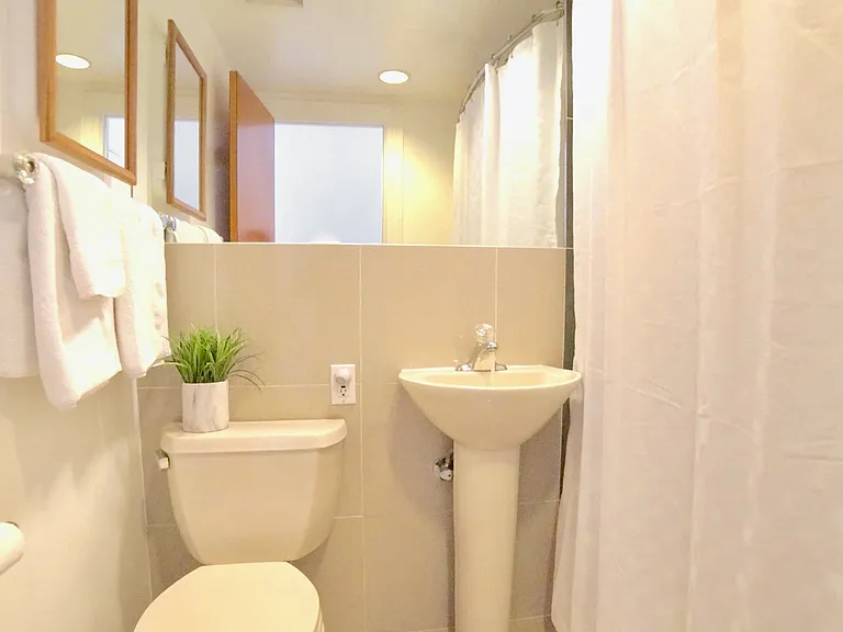 235 Sunrise Ave #2217 — Photo 20