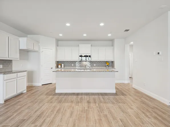 6028 Bursey Rd, Watauga, TX 76148