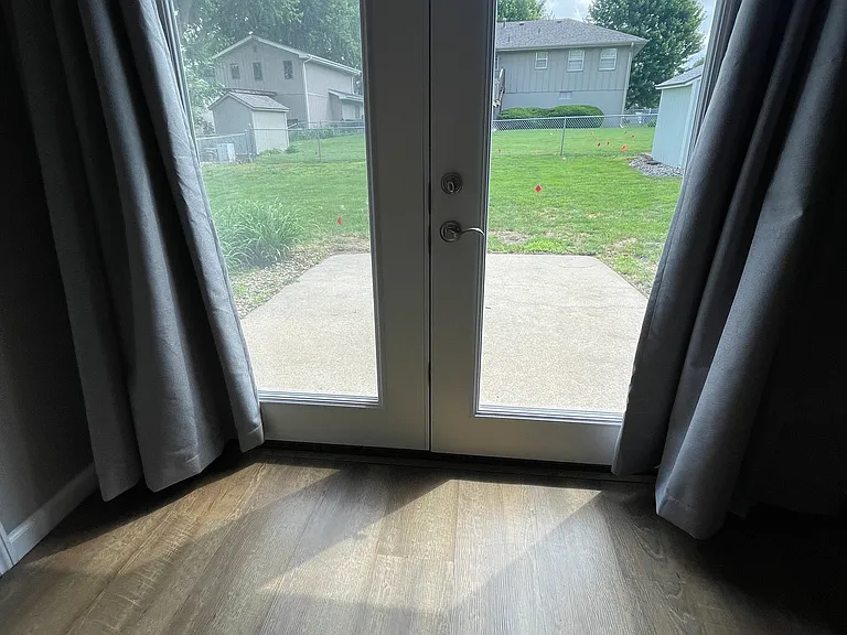 3217 S 131st Cir — Photo 10