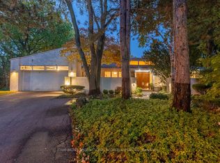 3 Bluejay Pl, Toronto, ON M3B1V8