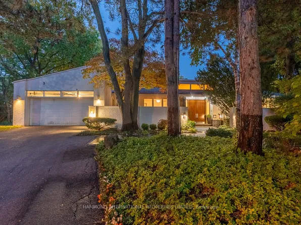 3 Bluejay Pl, Toronto, ON M3B 1V8