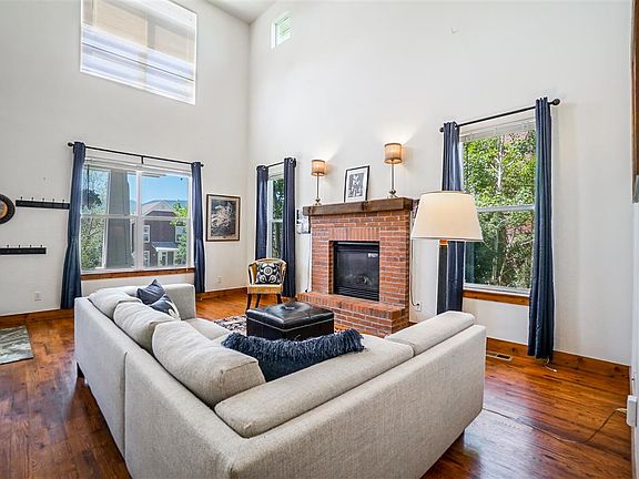 4th image of 135 Tanager Cir