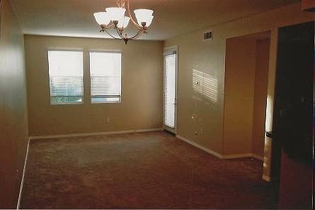 4th image of 290 Riverdale Ct APT 1116