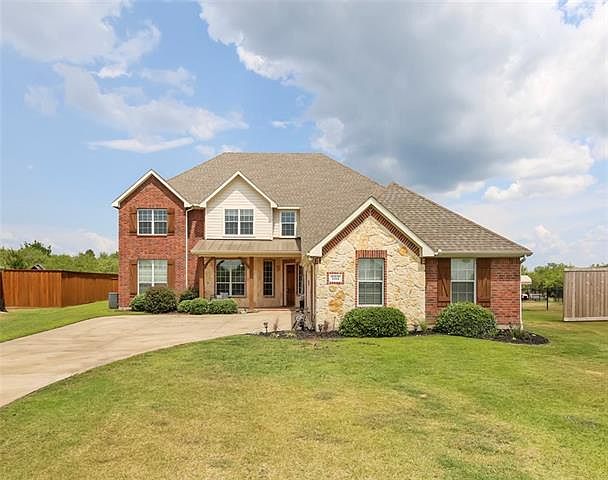 1st image of 1088 Oak Creek Cir