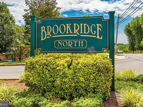 4th image of 7917 W Brookridge Dr