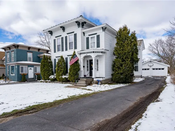 252 Ten Eyck St, Watertown, NY 13601