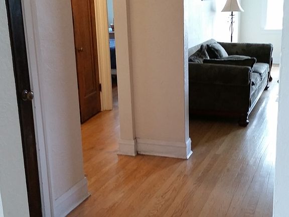 4th image of 7050 N Washtenaw Ave APT 3