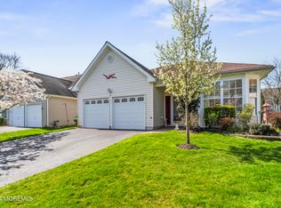 22 Orchid Ln, Brick, NJ 08724