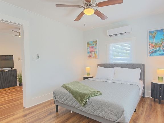 2nd image of 2350 1/2 1st Ave S #1/2
