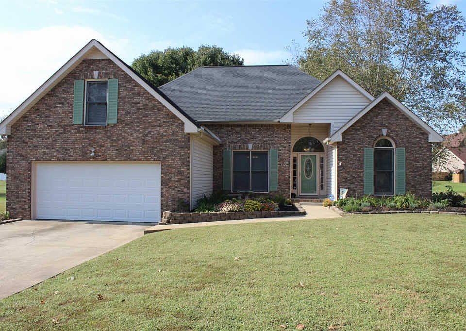 1st image of 1212 Willow Brook Dr