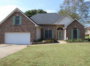 1212 Willow Brook Dr, Clarksville, TN 37043