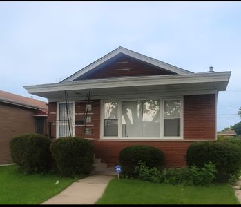 9117 S Wallace St, Chicago, IL, 60620
