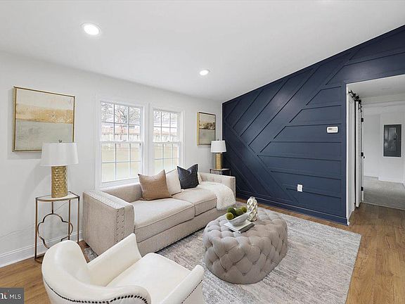 2nd image of 20809 Shakespeare Dr
