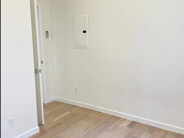 419 Ivy St #15 — Photo 8