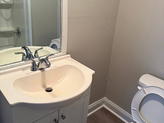 3rd image of 1513-1515 E 25th St #1515-A