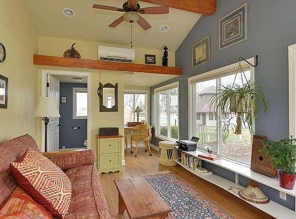 Bedroom 3/Artist's Studio