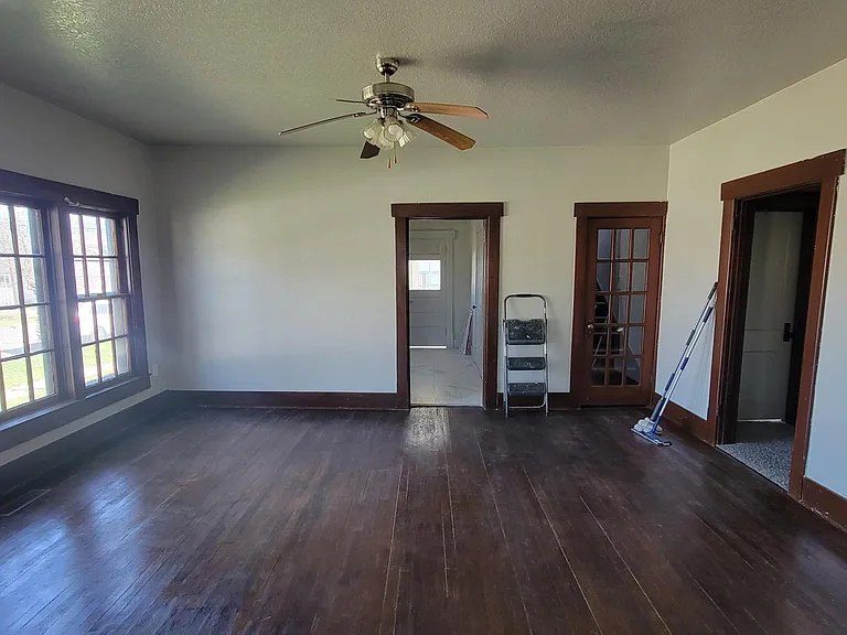 1301 W Oklahoma Ave — Photo 15