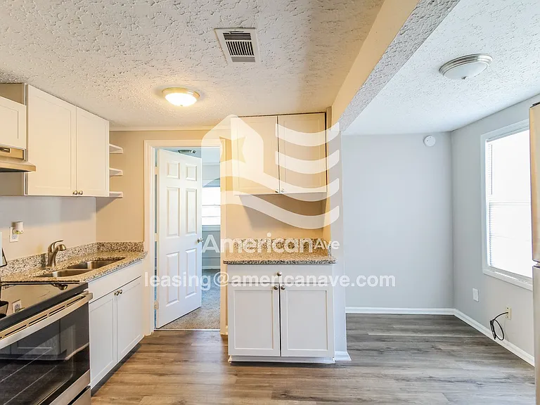1871776_005_wm_-_dining_room_13585789.jpg