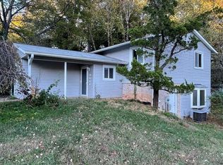 9064 Andromeda Dr, Burke, VA 22015