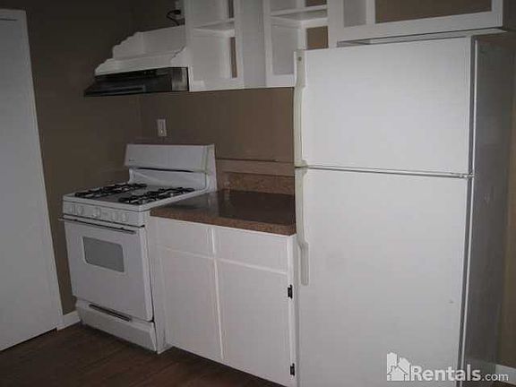 3rd image of 23416 Easterling Ave