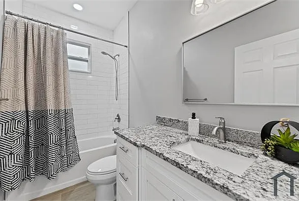 4602 N Manley St — Photo 26
