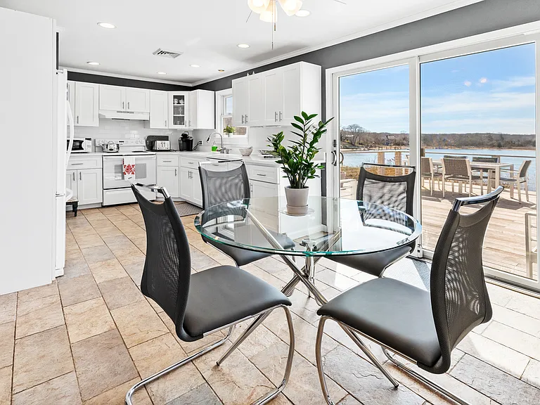 11 Bluff Point Rd — Photo 8