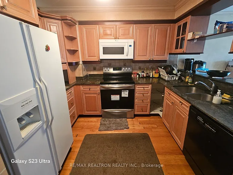 59 Verne Cres — Photo 7