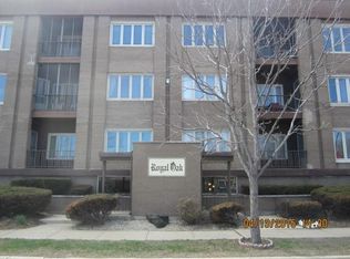 10048 S Pulaski Rd APT 1E, Oak Lawn, IL 60453