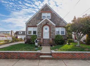 198 Beech St, Valley Stream, NY 11580