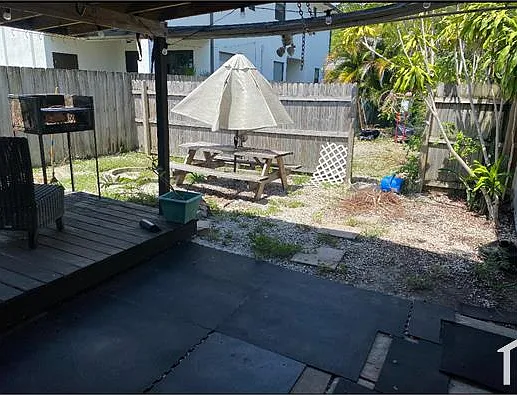 2 bed, 800 sqft, $1,975 — Photo 2