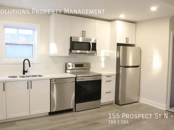 155 Prospect St N #1, Hamilton, ON L8L 6X8